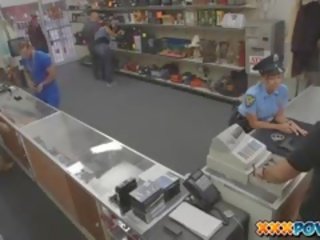 Chết tiệt khiêu dâm công an sĩ quan trong của tôi pawnshop
