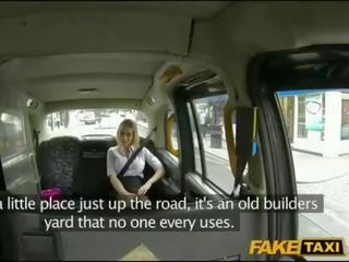 Busty harlot fucked on tophood of the taxi