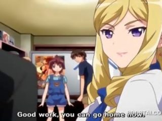 Loira mamalhuda 3d anime mostrando grande tetas em escola