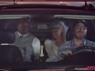Blondin bruden körd anala av en svart fellow före henne äktenskap