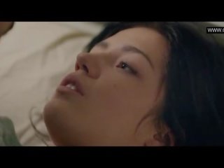 Adele exarchopoulos - ללא חולצה סקס וידאו הקלעים - eperdument (2016)