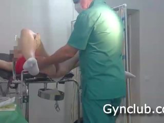 Examination na the gynekologické stoličky na a vibrátor a a vibrátor (04)