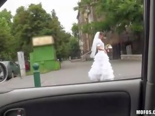 Super pengantin perempuan amirah mendapat alat kemaluan wanita kacau
